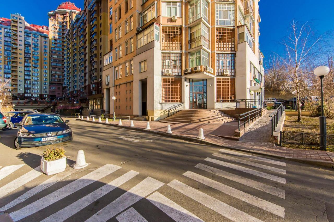 2К Квартира У Новому Будинку, Печерськ Kiev Eksteriør billede